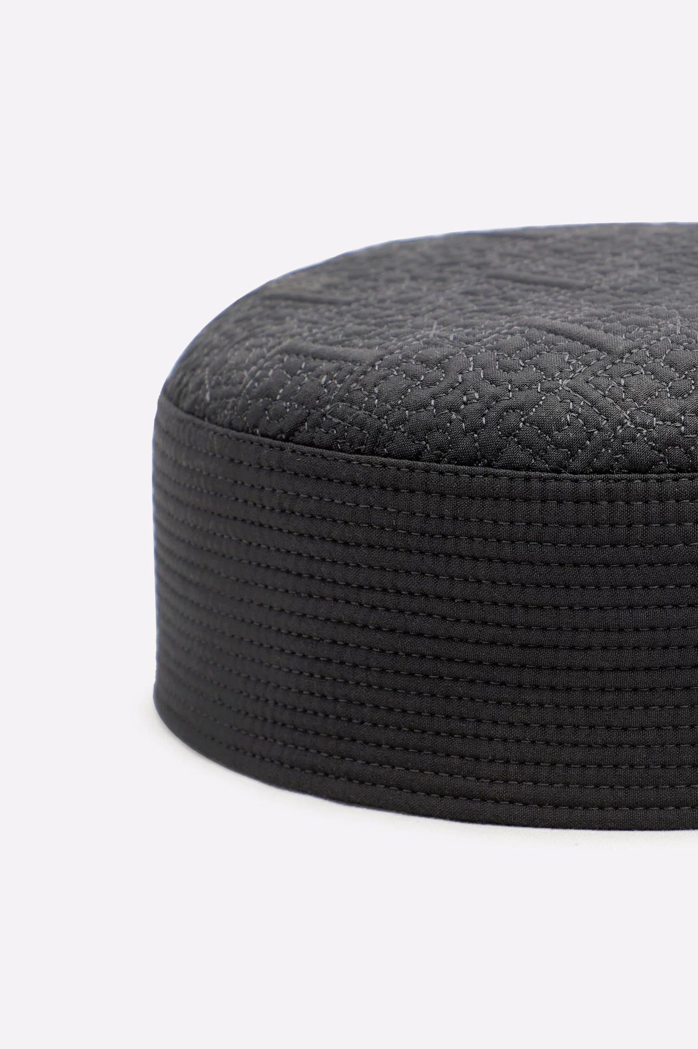 Dark Grey Cap For Men - Image 2