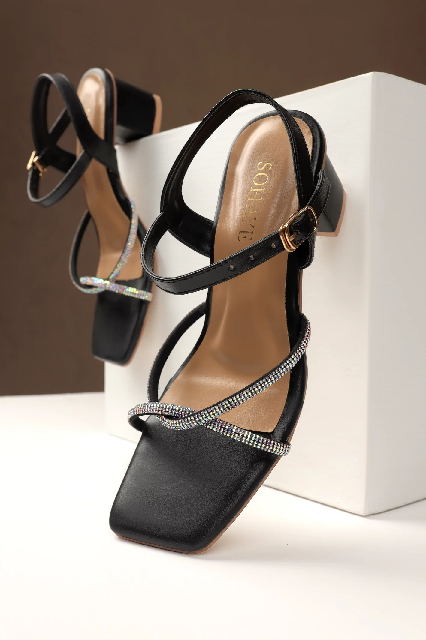 Black Ladies Casual Slippers - Image 2