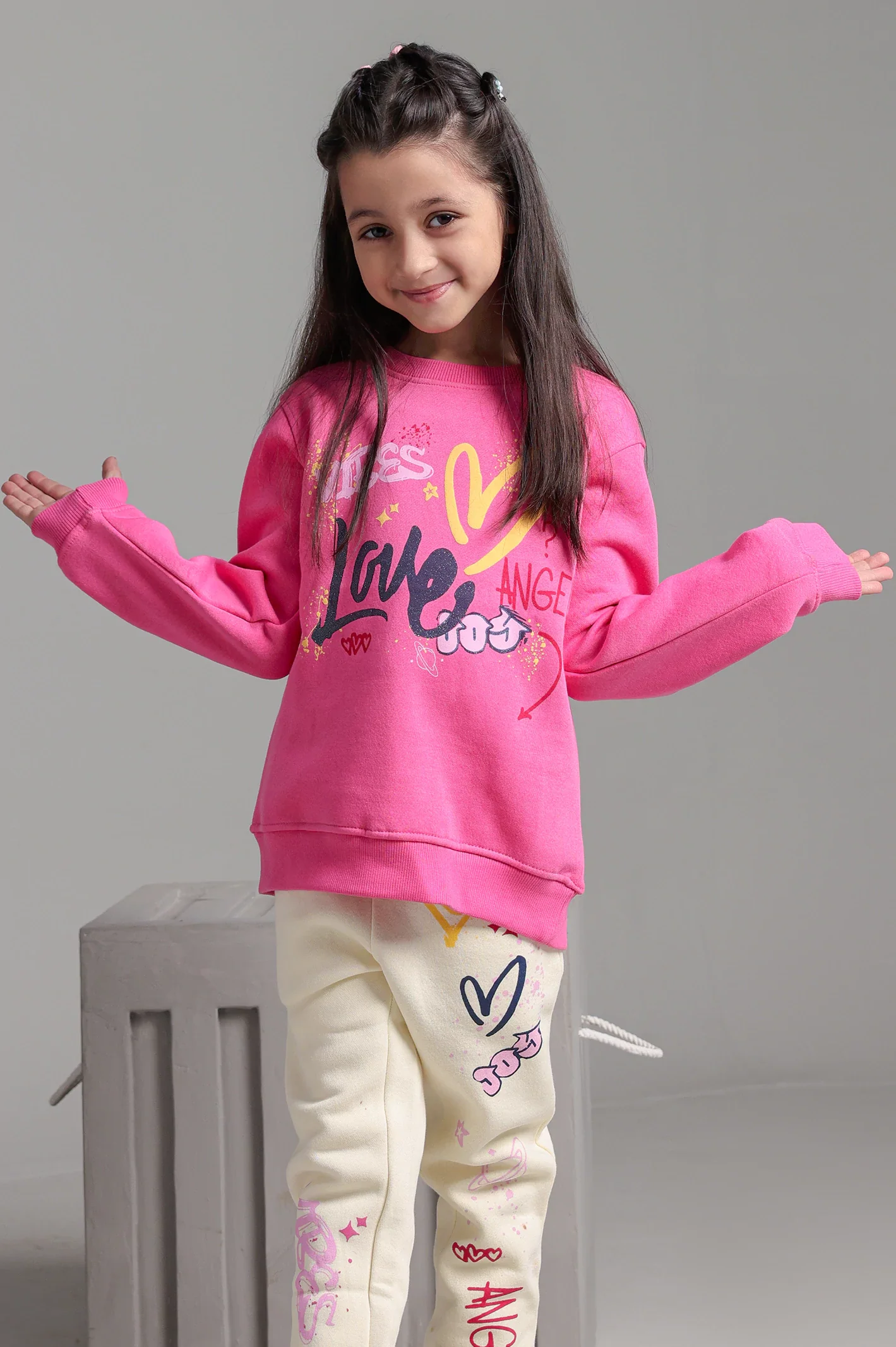 Graphic Print Girls Sweatshirt With Trouser - Image 3