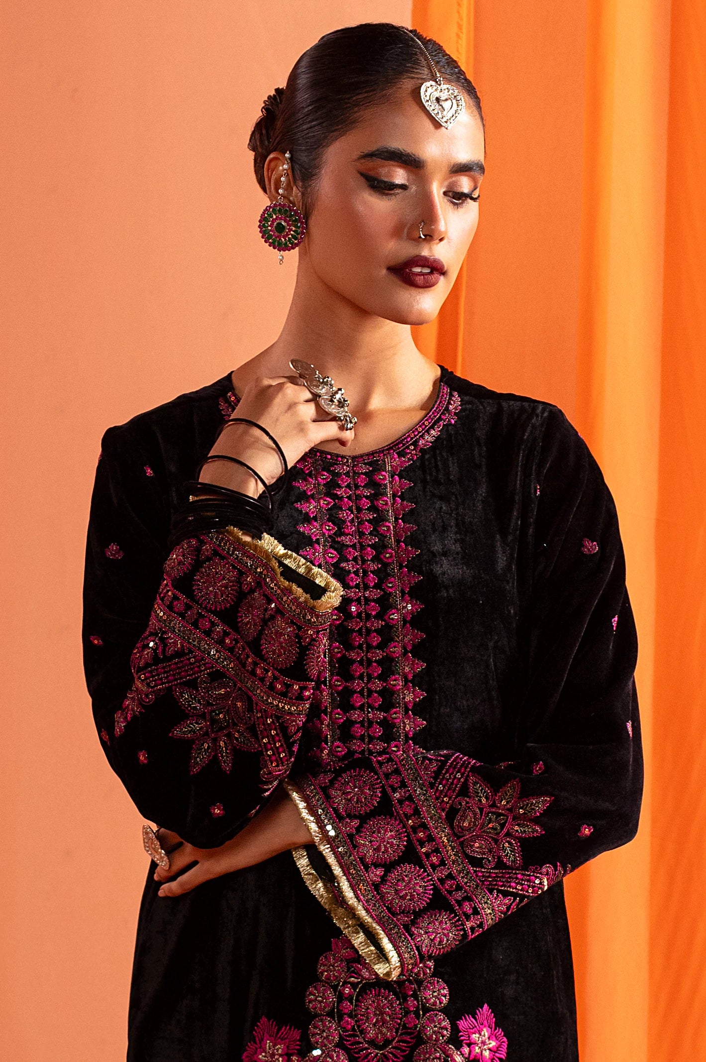 Black Embroidered Kurti - Image 3