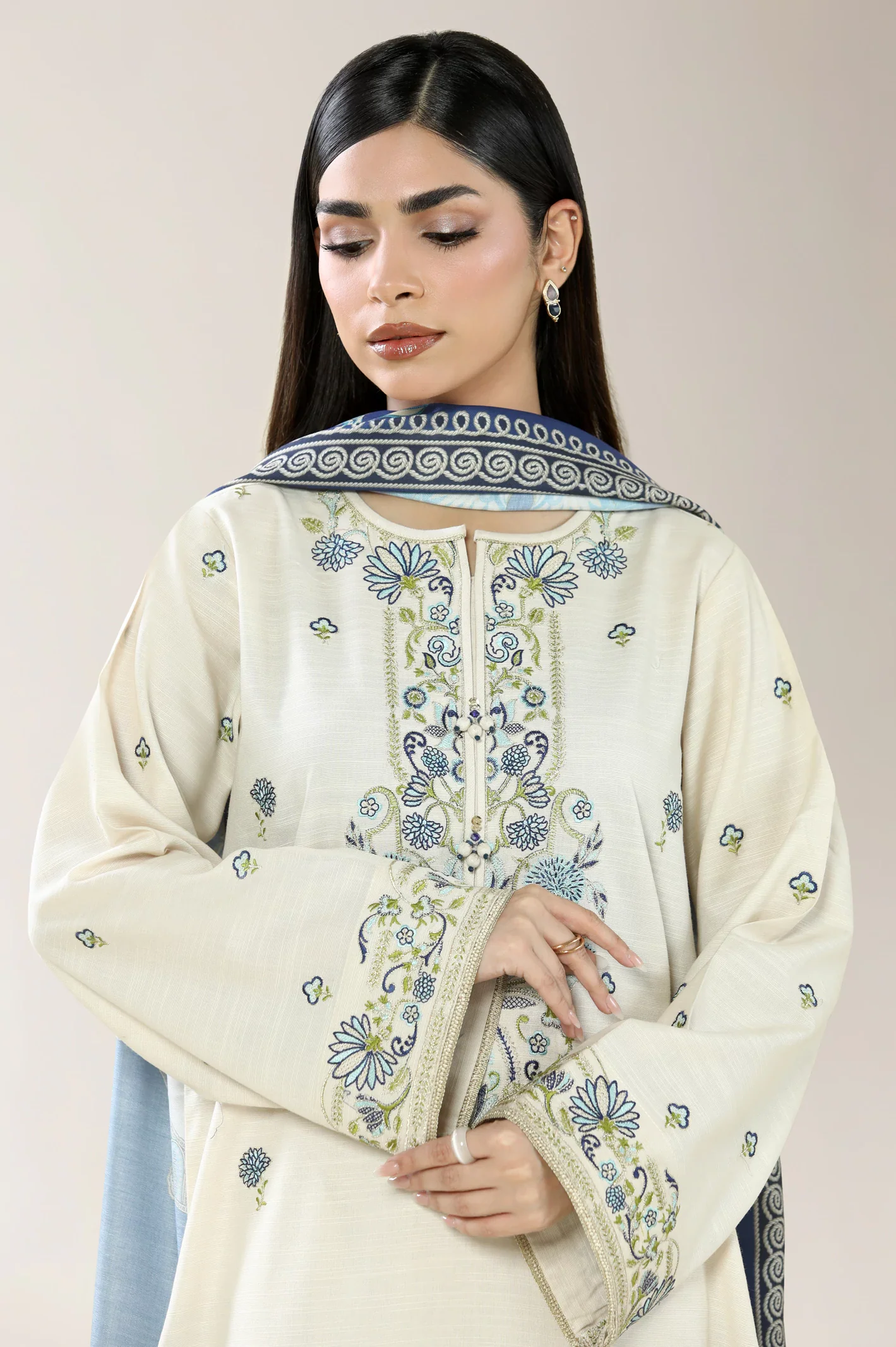 Embroidered Khaddar-Cream Unstitched 3PC - Image 2